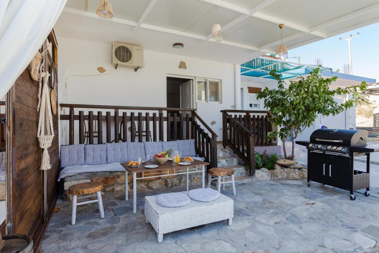 Christos Studios And Family Apartments Stegna Екстер'єр фото