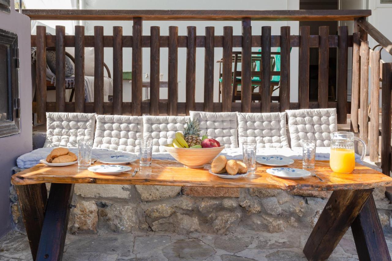 Christos Studios And Family Apartments Stegna Екстер'єр фото