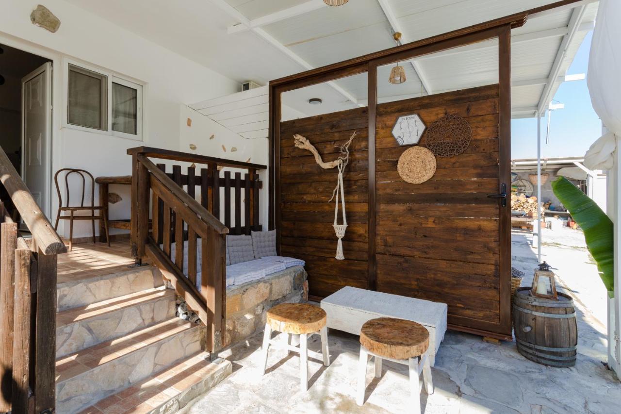 Christos Studios And Family Apartments Stegna Екстер'єр фото