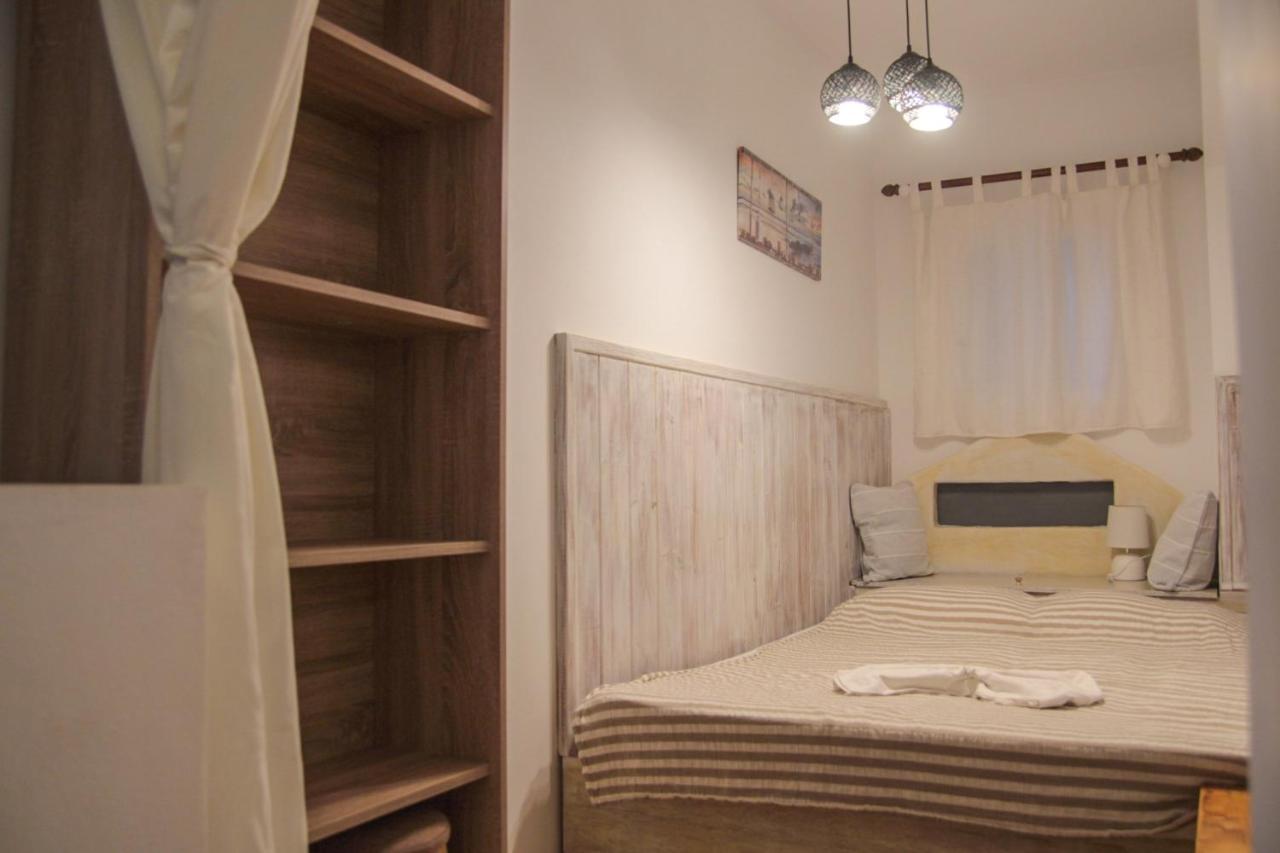 Christos Studios And Family Apartments Stegna Екстер'єр фото